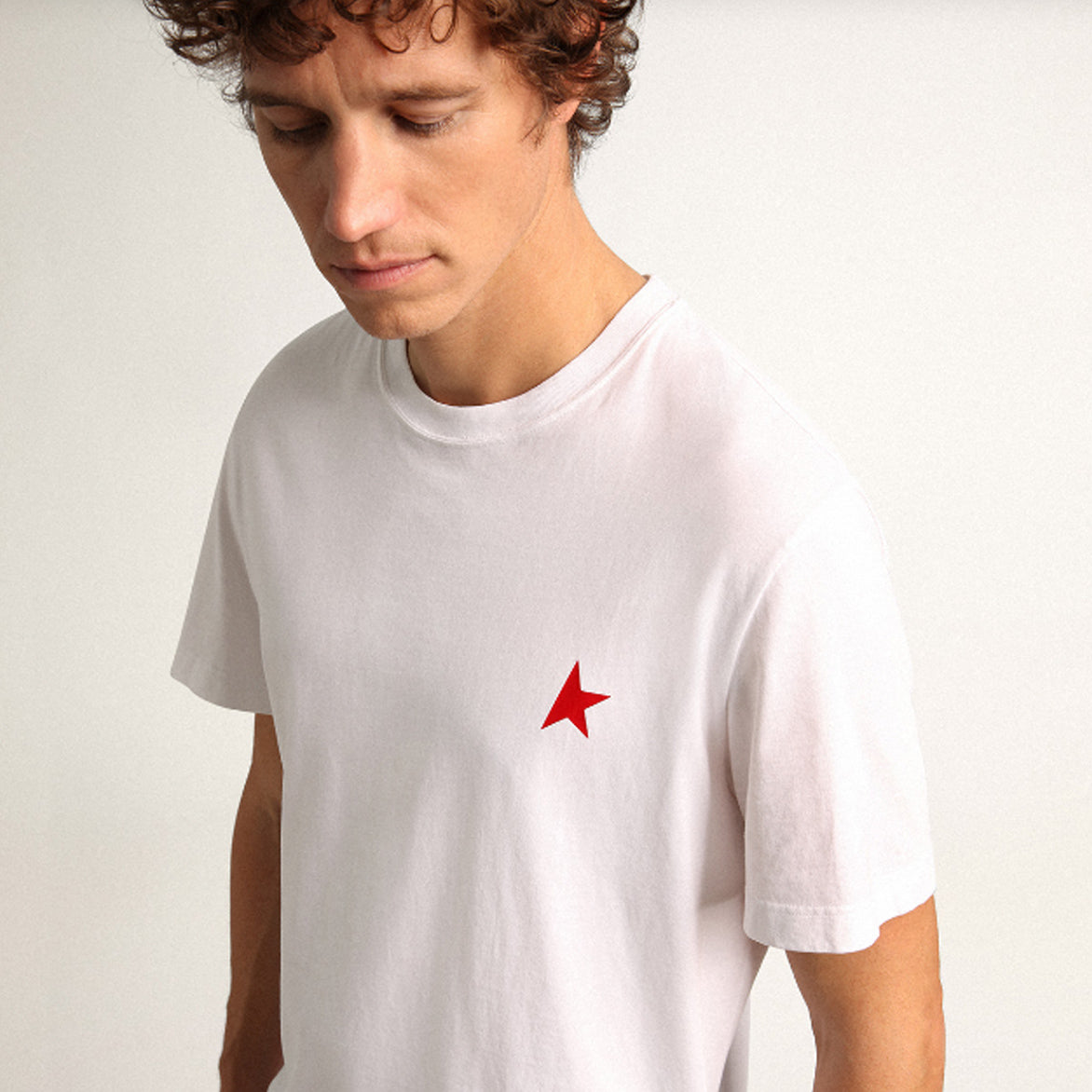 STAR LOGO TEE - WHITE / RED