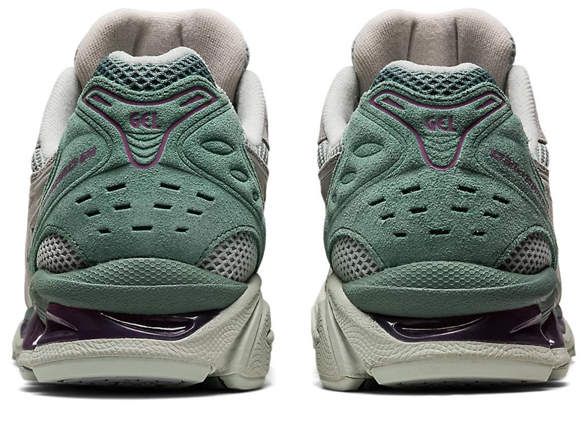GEL-KAYANO 14 - LIGHT SAGE / SMOKE GREY