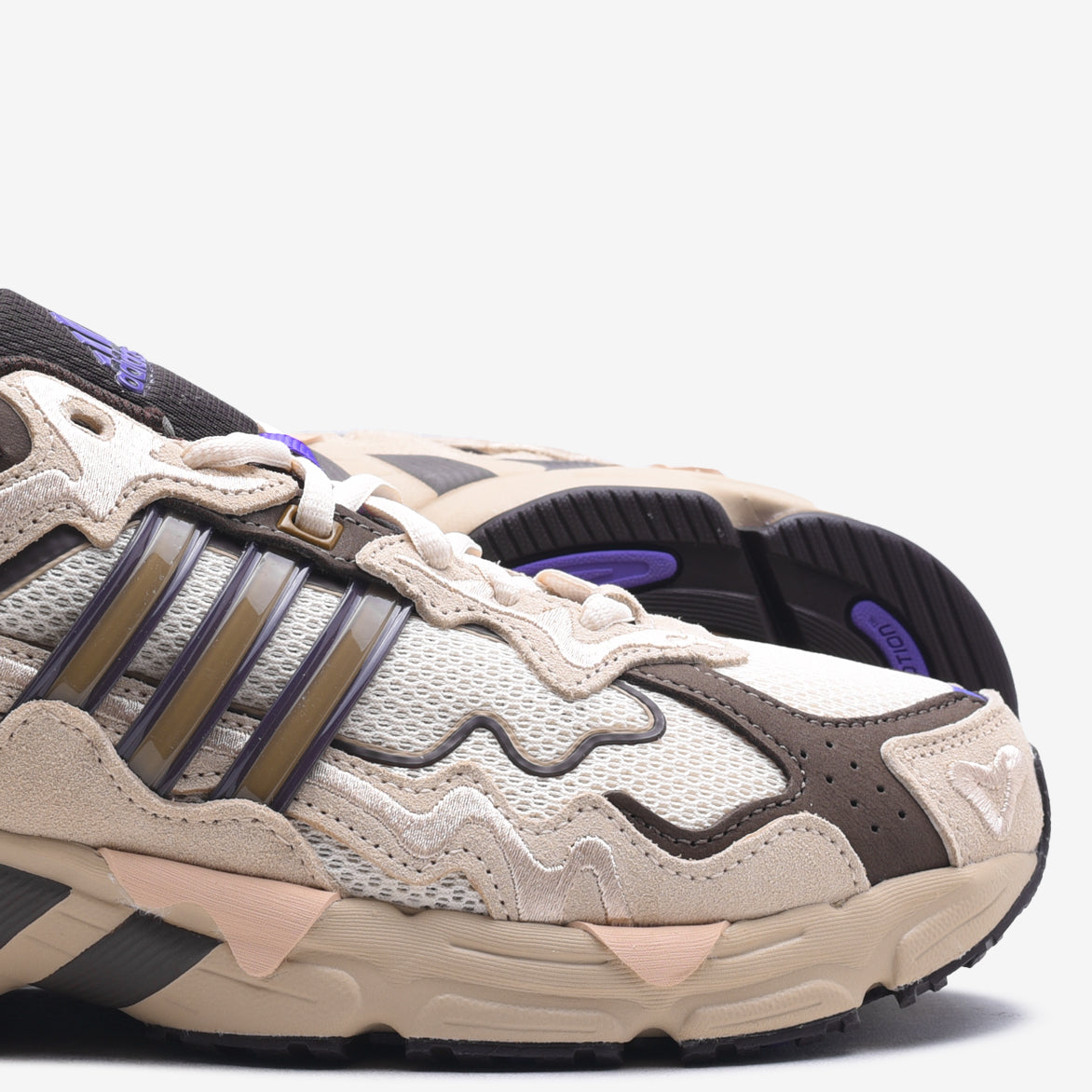 BAD BUNNY X ADIDAS RESPONSE CL "PASO FINO"