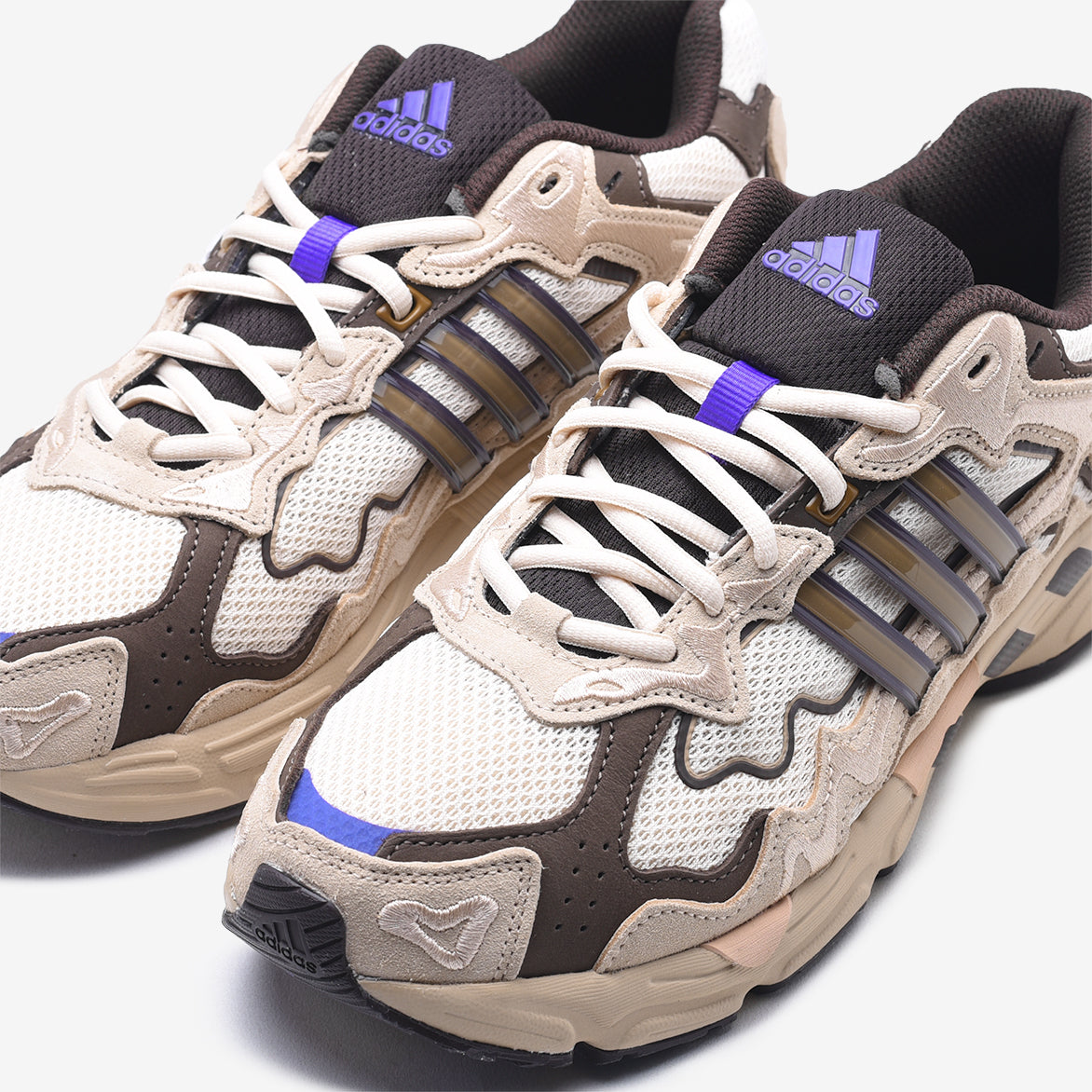BAD BUNNY X ADIDAS RESPONSE CL "PASO FINO"