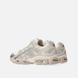 WMNS GEL-NIMBUS 9 - WHITE / OATMEAL