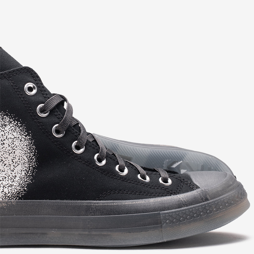 Black and grey chuck taylors deals