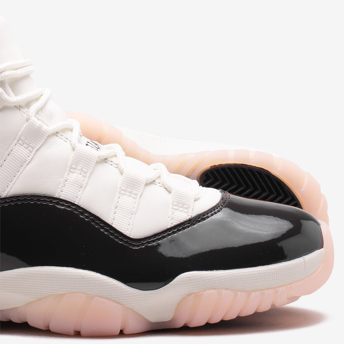 WMNS AIR JORDAN 11 RETRO "NEAPOLITAN"