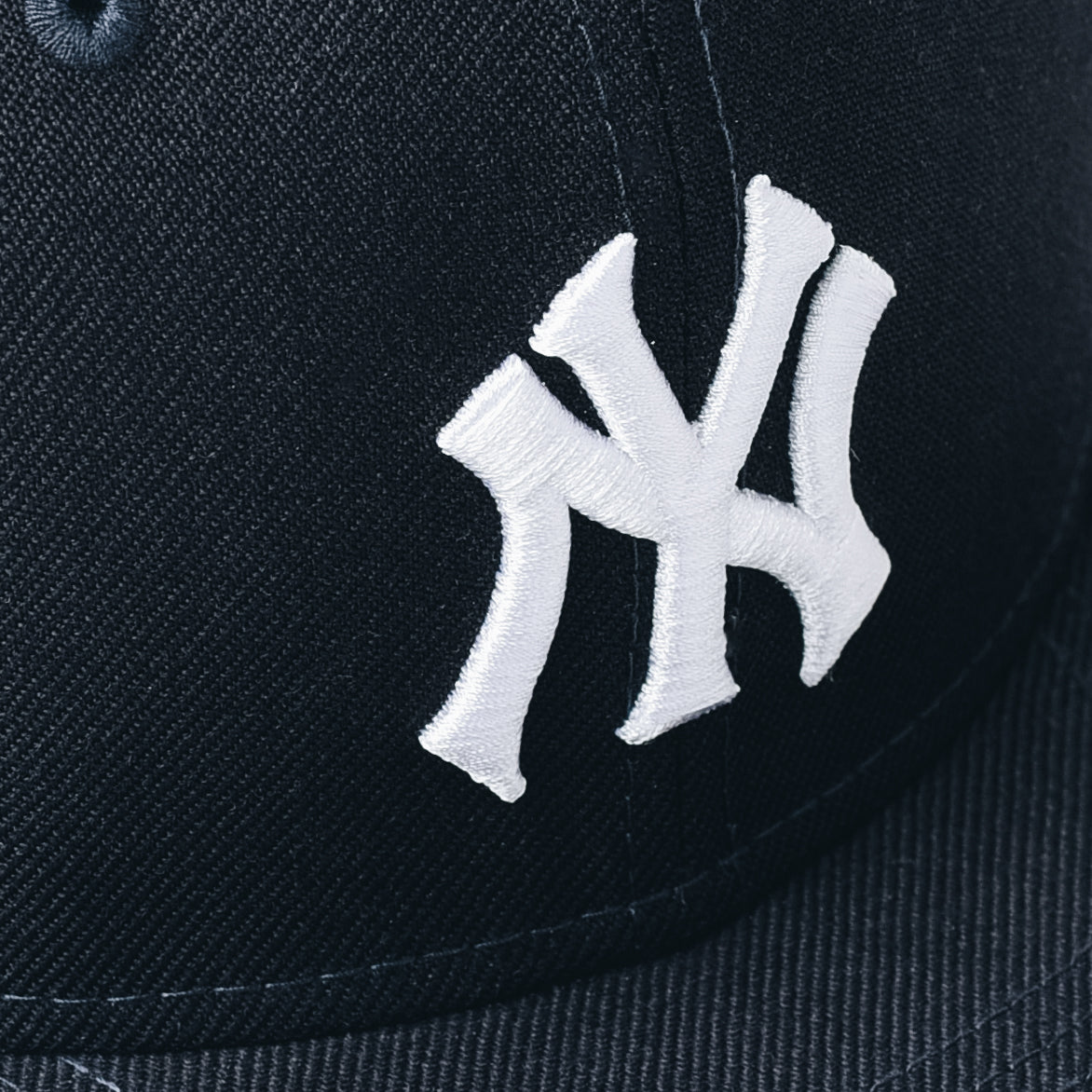 WORLD SERIES COLLECTION 5950 FITTED HAT "NEW YORK YANKEES '77"