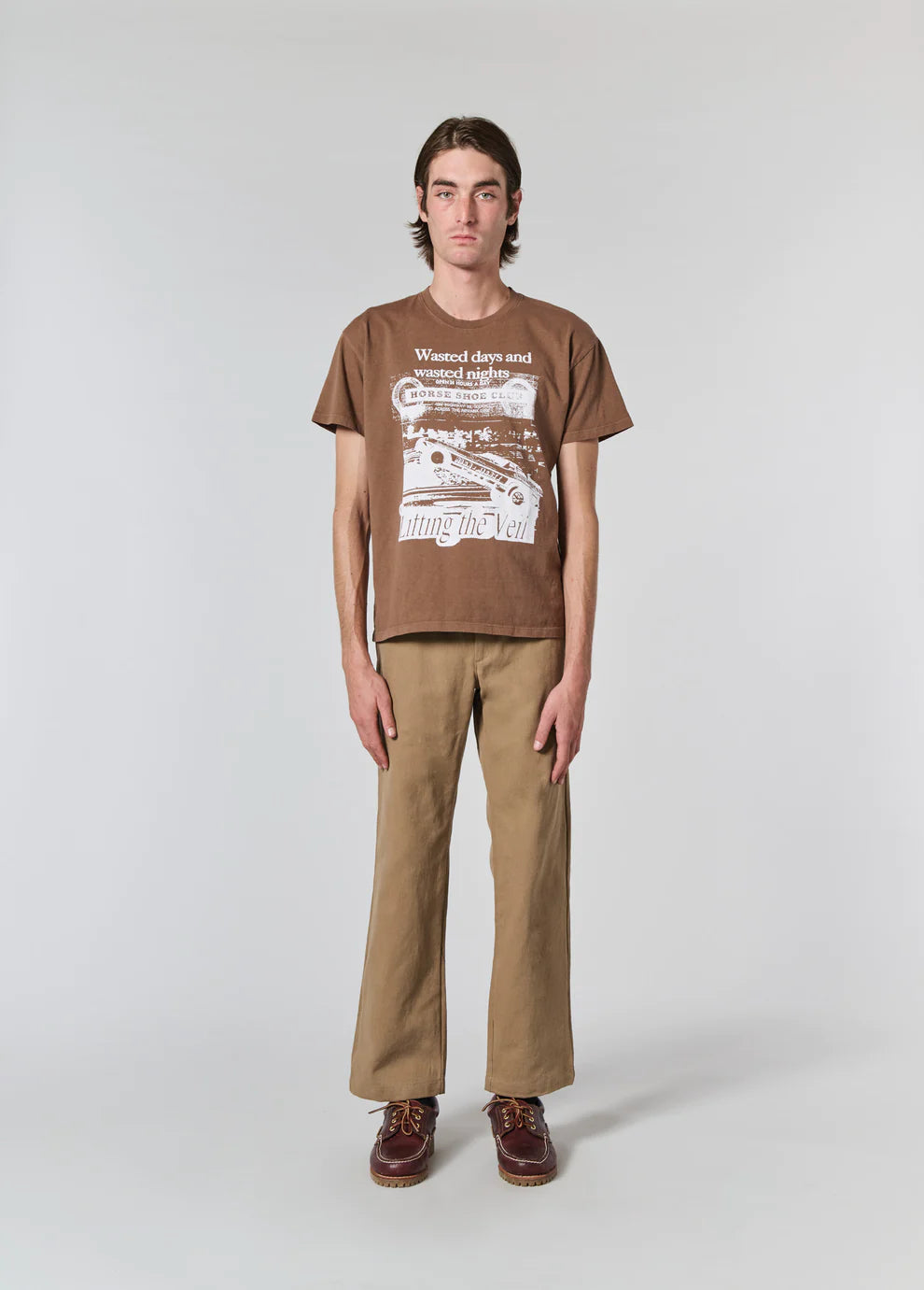 LIFTING THE VEIL TEE - MUSTANG BROWN