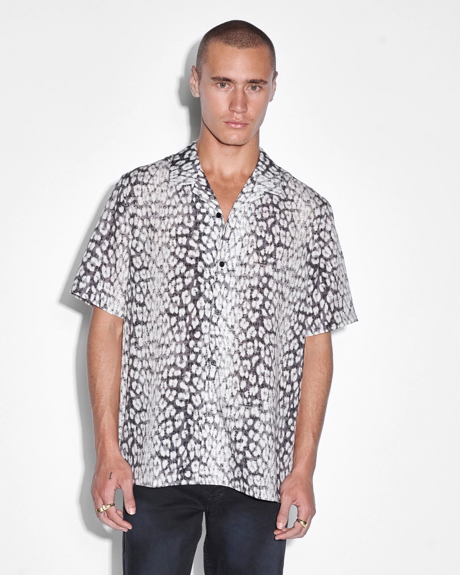 WHITENOISE LEOPARD RESORT SS SHIRT