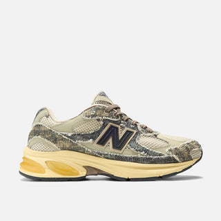 JOE FRESHGOODS X NEW BALANCE 2010 "BAG LADY"