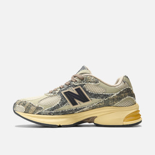 JOE FRESHGOODS X NEW BALANCE 2010 "BAG LADY"