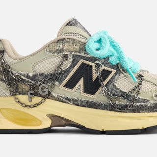 JOE FRESHGOODS X NEW BALANCE 2010 "BAG LADY"