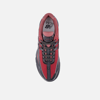 RC56 - MONARCH BURGUNDY / BLACK