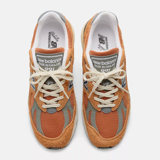 991V2 MADE IN UK "GROUNDED PASTELS" - GOLD EARTH / GOLDEN OCHRE