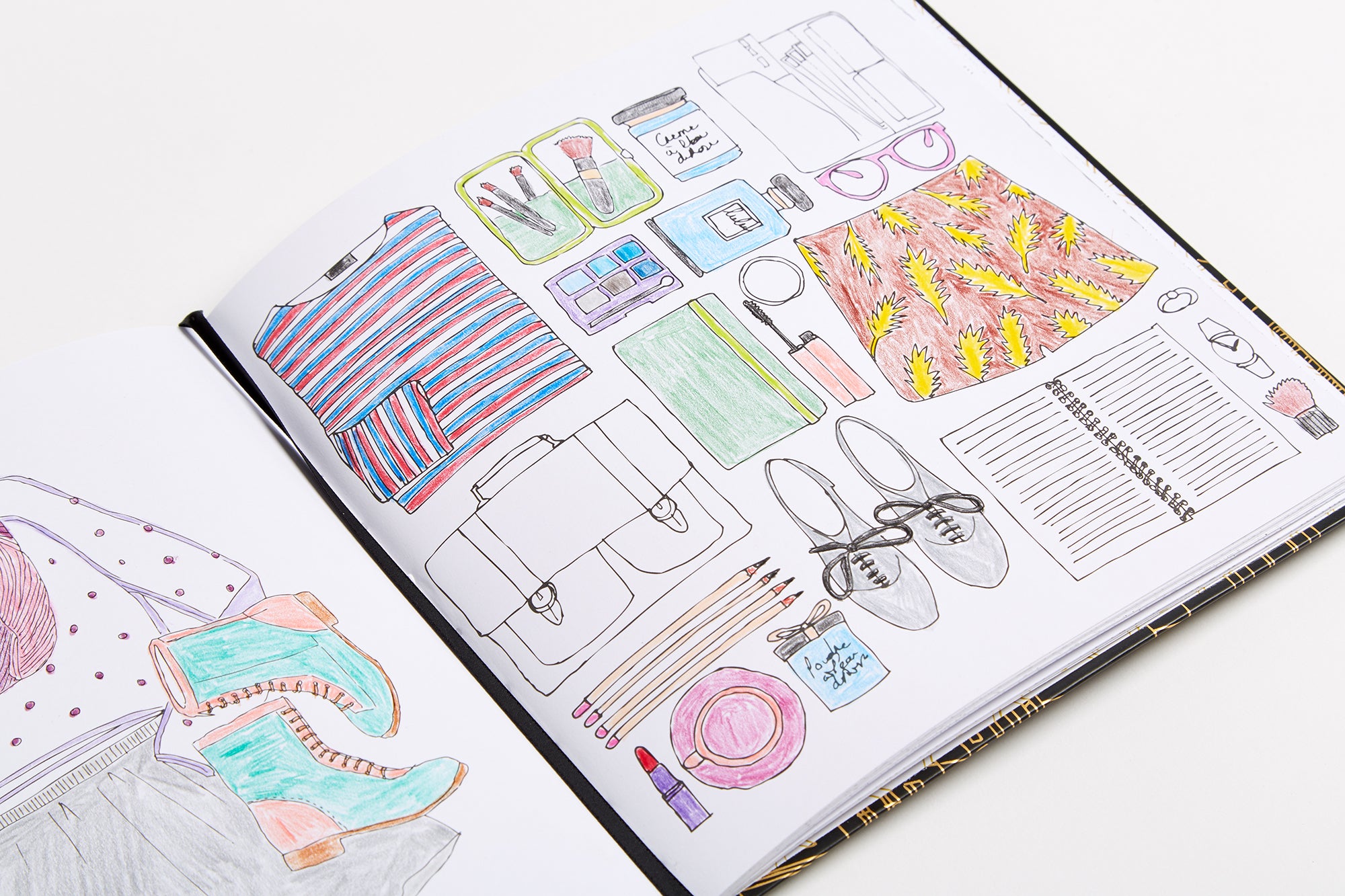 PARIS STREET STYLE: A Coloring Book