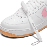 AIR FORCE 1 LOW RETRO "COLOR OF THE MONTH" - WHITE / PINK / GUM