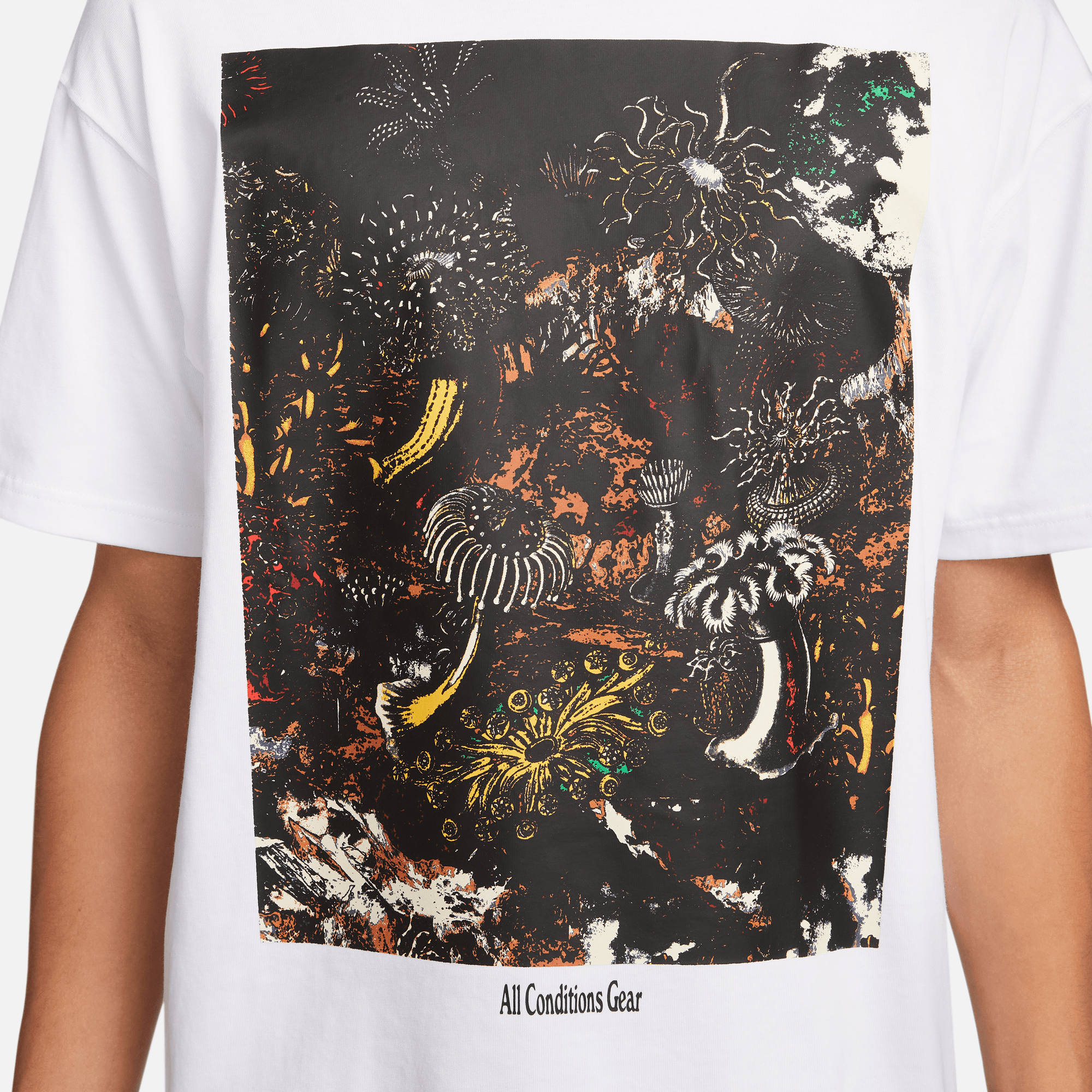 ACG SS GRAPHIC TEE - WHITE