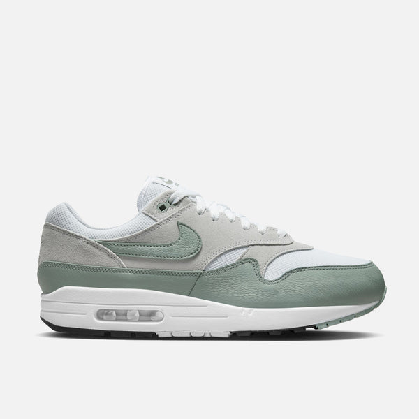 Nike Air Max 1 SC *Mica Green* – buy now at Asphaltgold Online Store!