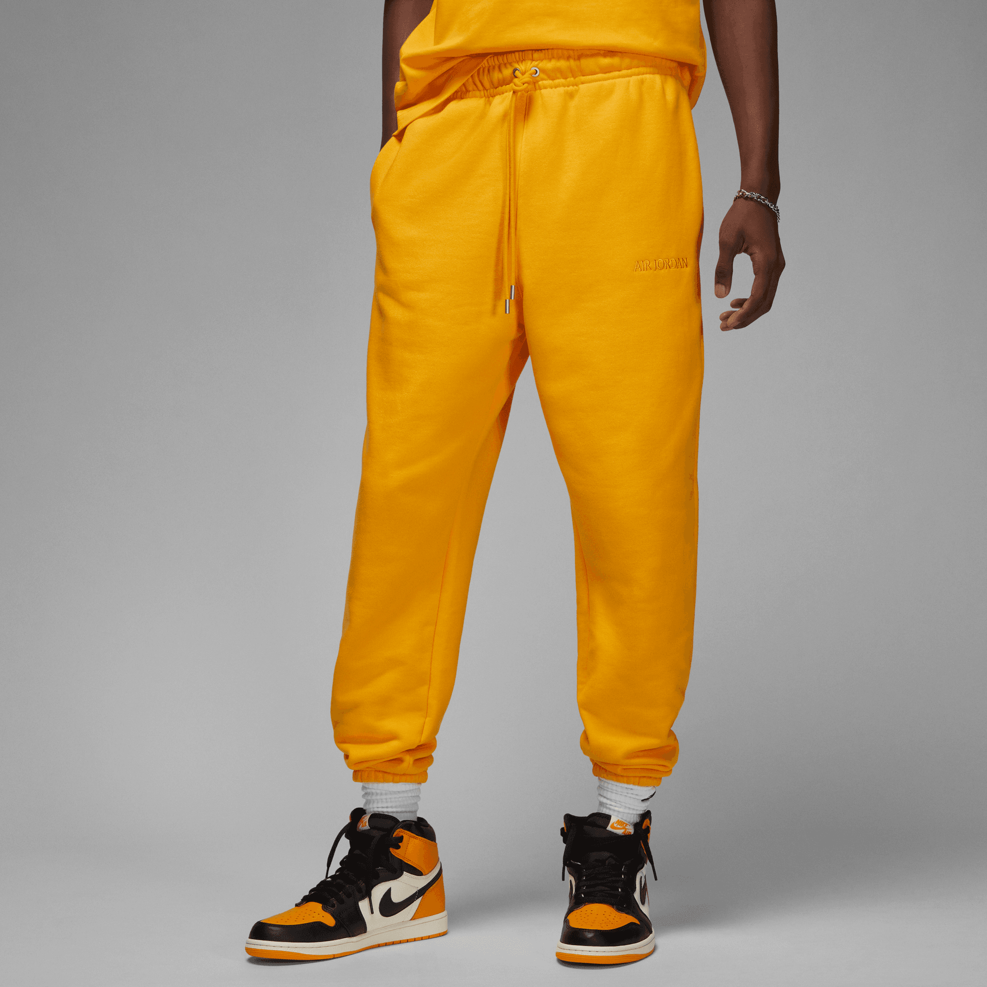 JORDAN WORDMARK MEN`S FLEECE PANTS - GOLD JORDAN WORDMARK MEN`S FLEECE PANTS - GOLD
