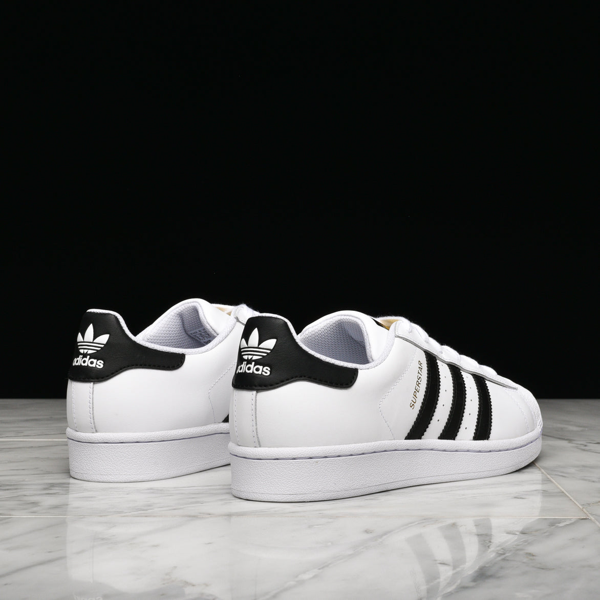 SUPERSTAR (GS) - WHITE / BLACK lapstoneandhammer.com SUPERSTAR (GS) - WHITE / BLACK lapstoneandhammer.com