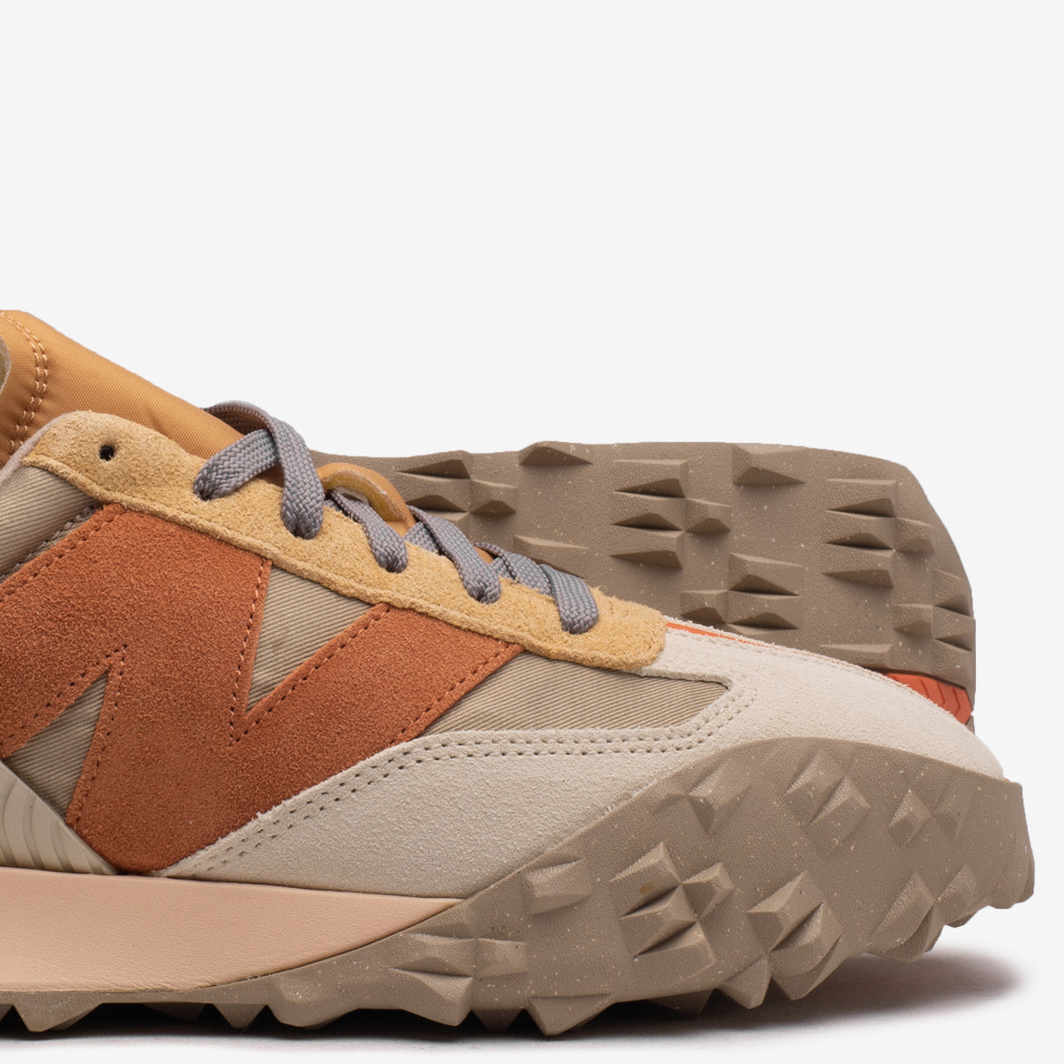 XC-72 - MINDFUL GREY / SWEET CARAMEL