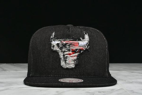 LAPSTONE & HAMMER x MITCHELL & NESS "BLACK DESTRUCTED DENIM" - BULLS