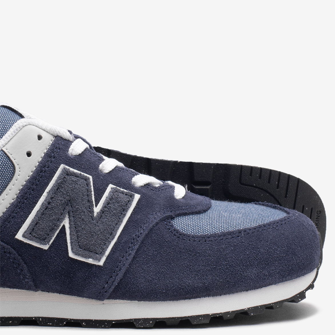 574 (GS) - PIGMENT / DEEP PORCELAIN BLUE