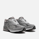 MADE IN THE USA 990V3 - GREY / WHITE