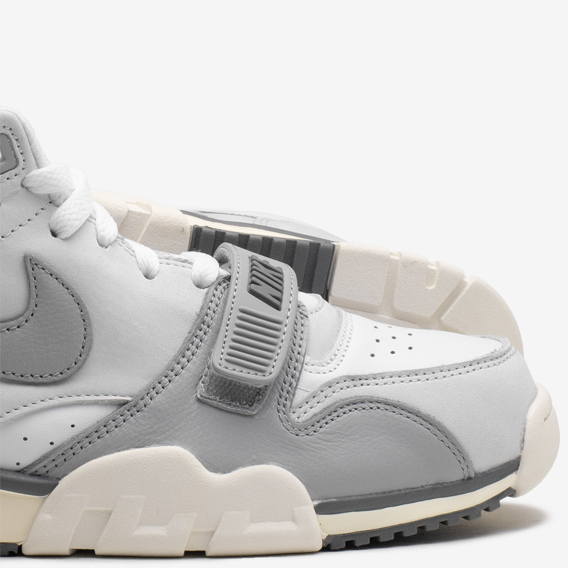 AIR TRAINER 1 "PHOTON DUST"