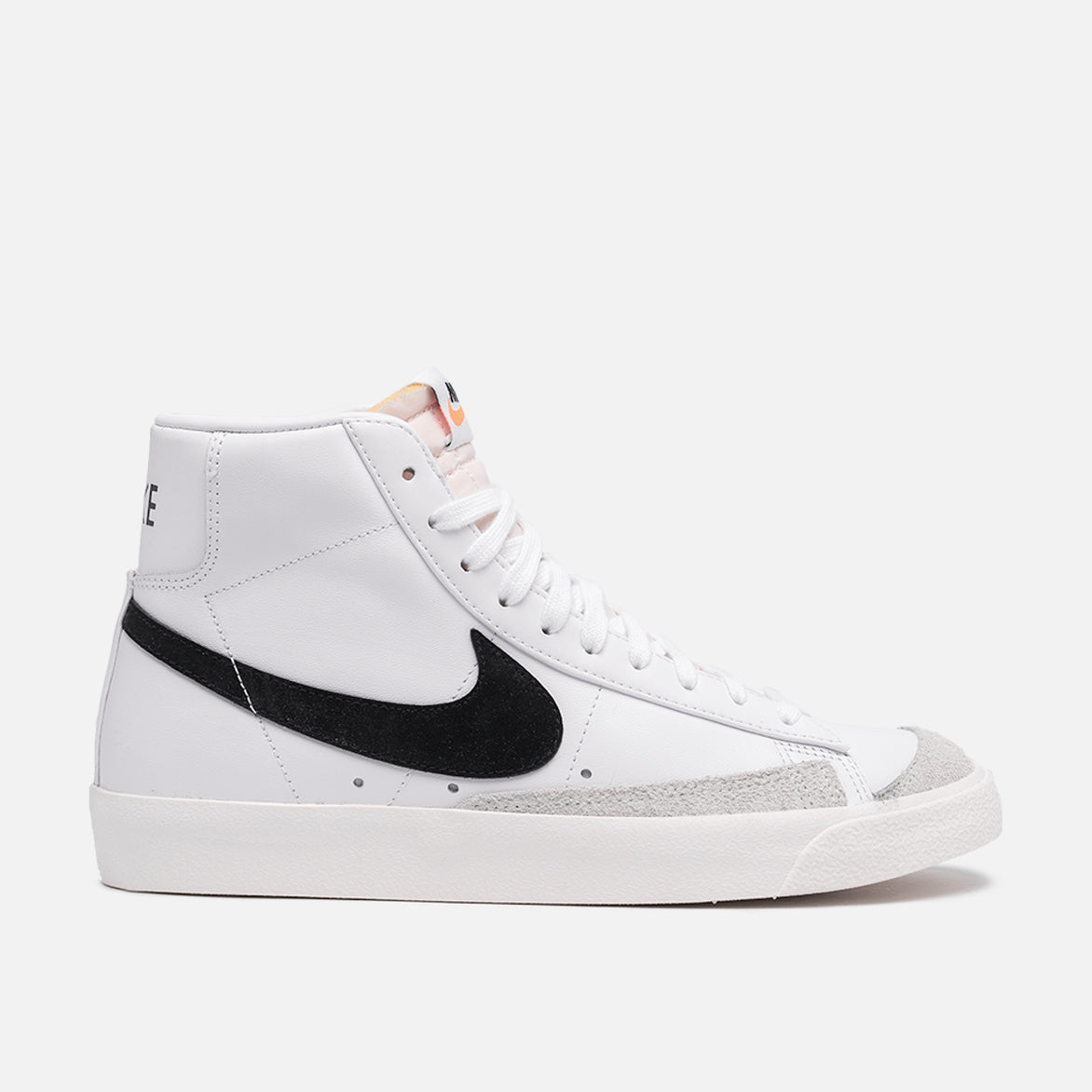 WMNS BLAZER MID`77 - WHITE / BLACK