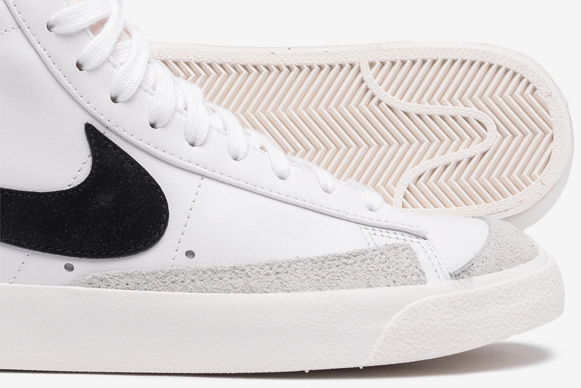 WMNS BLAZER MID`77 - WHITE / BLACK