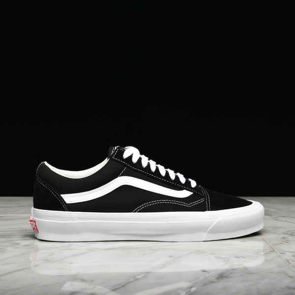 Vans Vault Womens LX Old Skool Skate Low Shoes US 6.5 Black Suede Classic